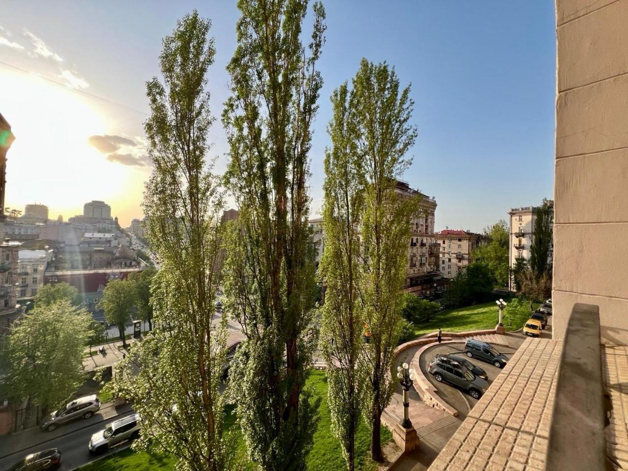 Apartments Rentals Ukraine On Kreshchatik Kiev Extérieur photo