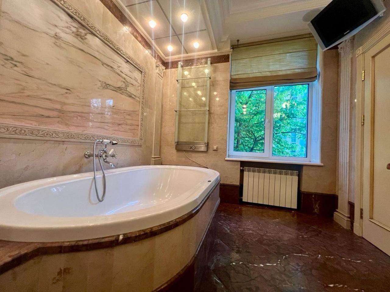 Apartments Rentals Ukraine On Kreshchatik Kiev Extérieur photo